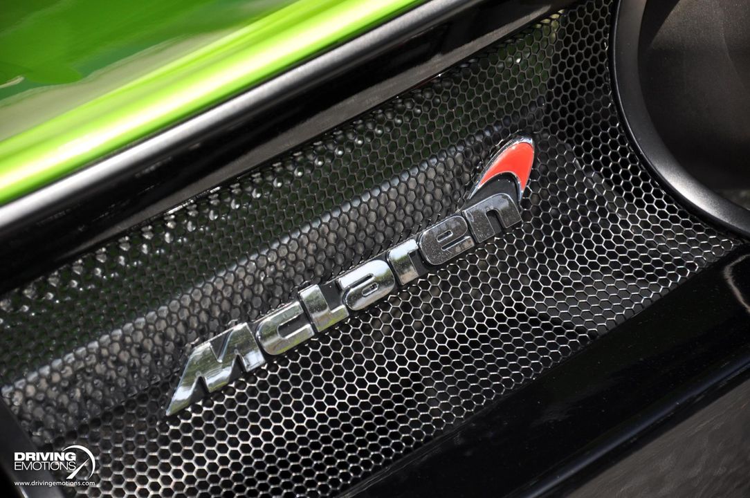 2016 McLaren 675LT
