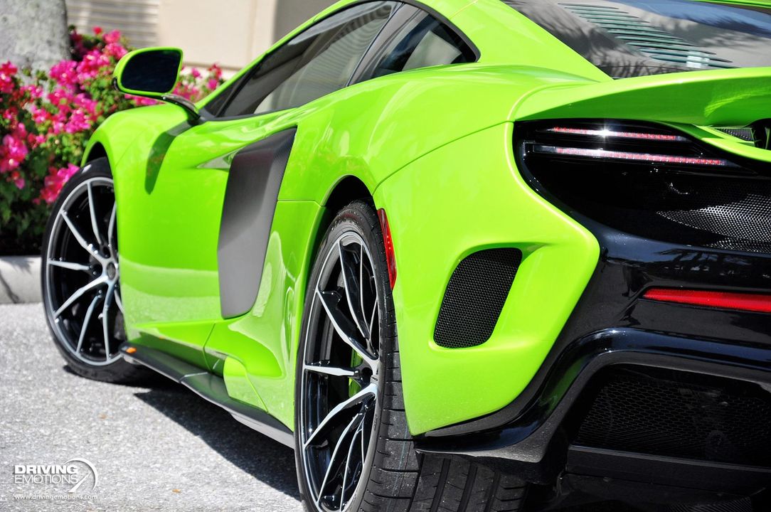 2016 McLaren 675LT