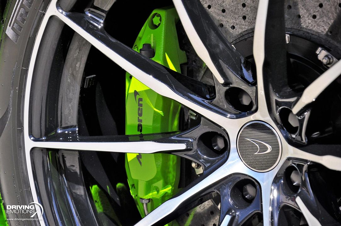 2016 McLaren 675LT