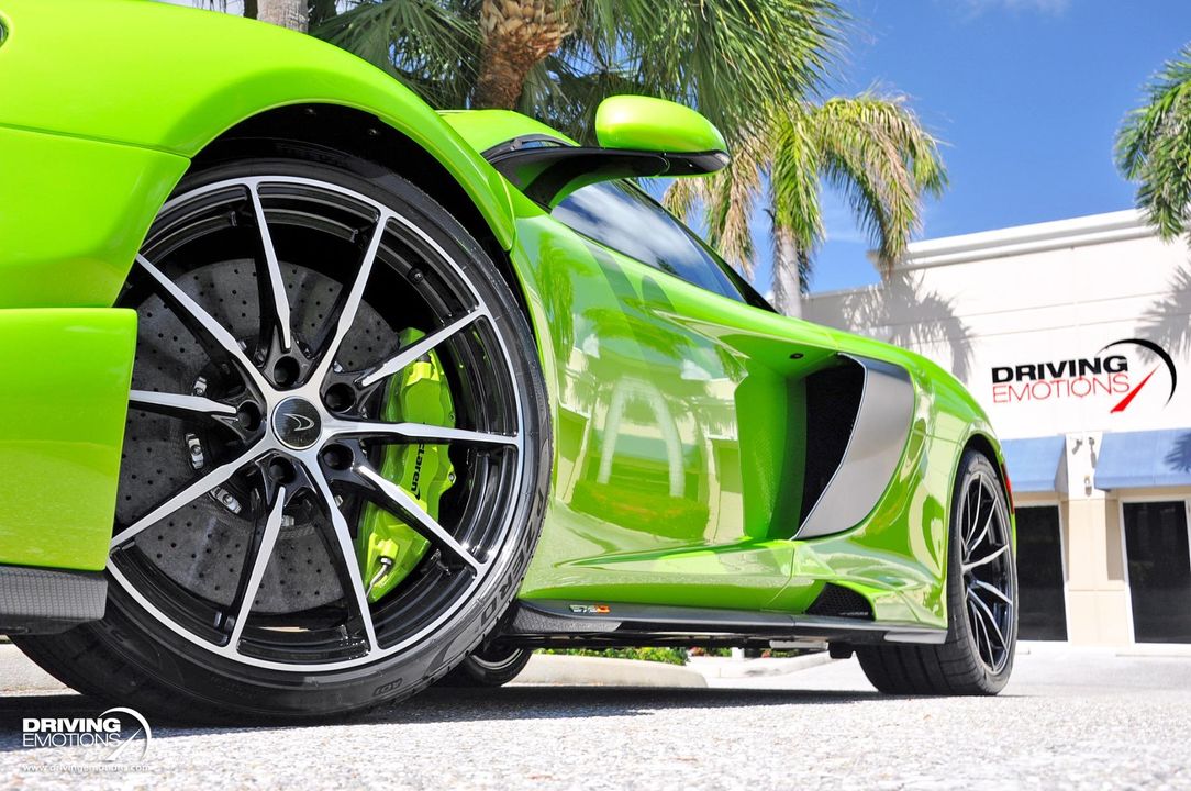 2016 McLaren 675LT