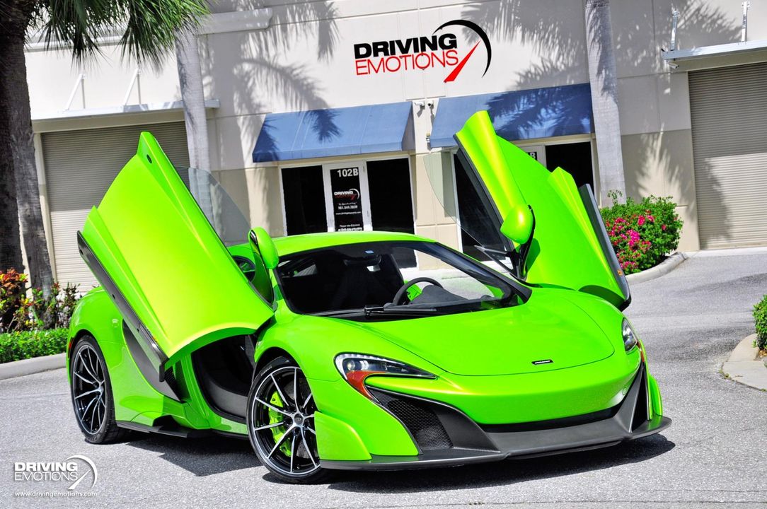 2016 McLaren 675LT