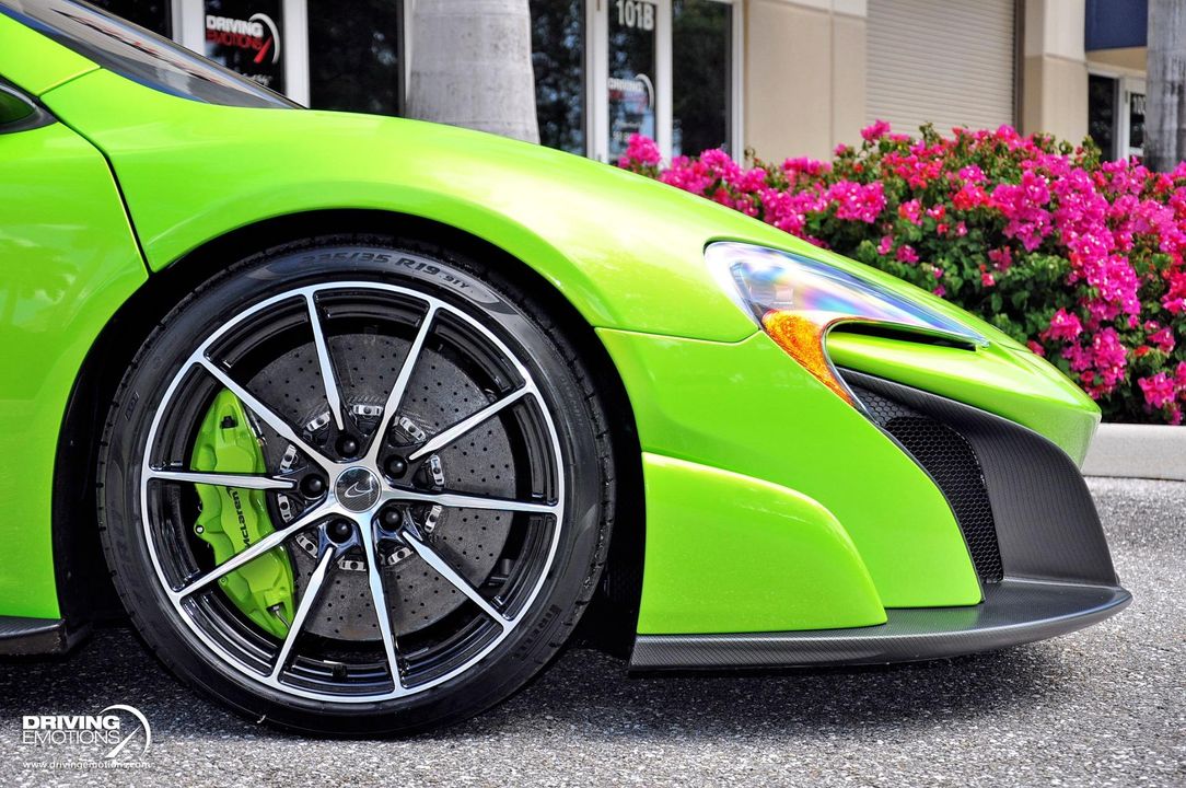 2016 McLaren 675LT