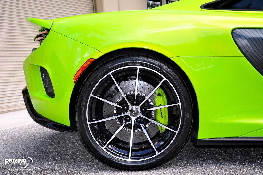 2016 McLaren 675LT
