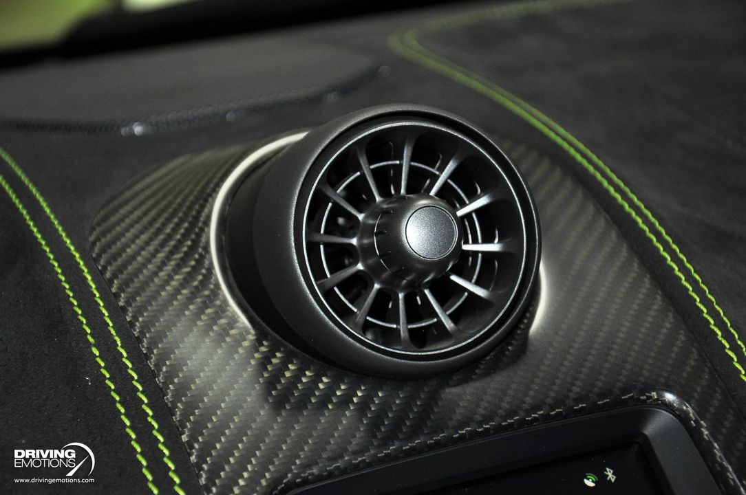 2016 McLaren 675LT