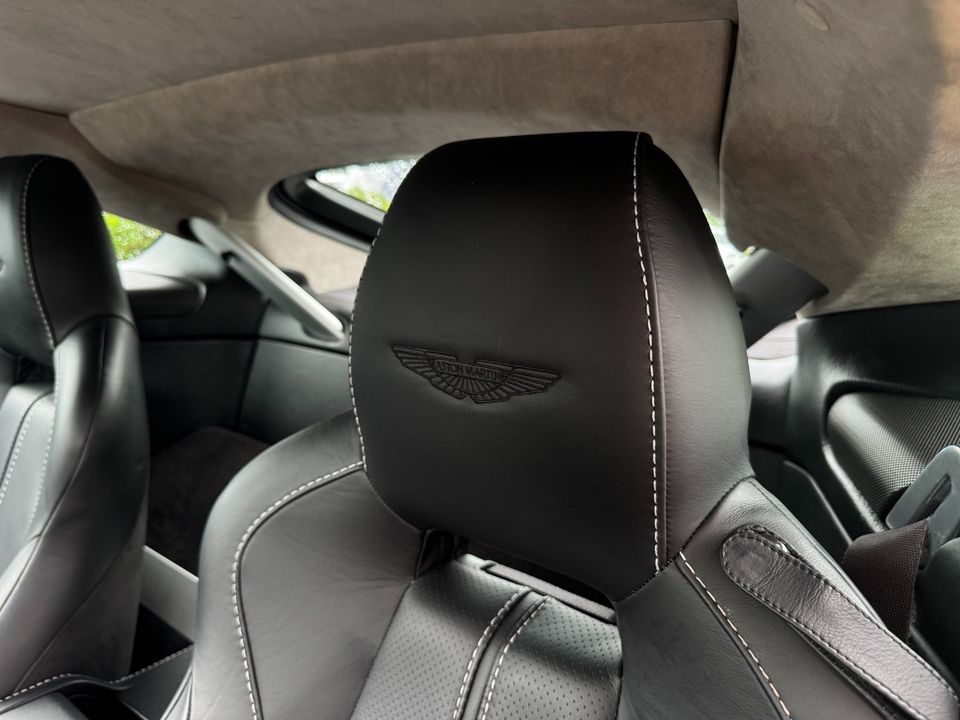 2015 Aston Martin V8 Vantage