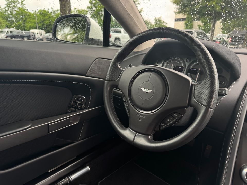 2015 Aston Martin V8 Vantage