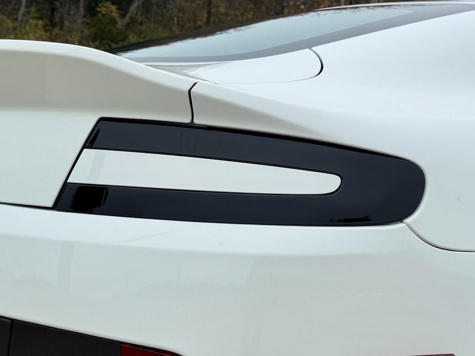 2015 Aston Martin V8 Vantage