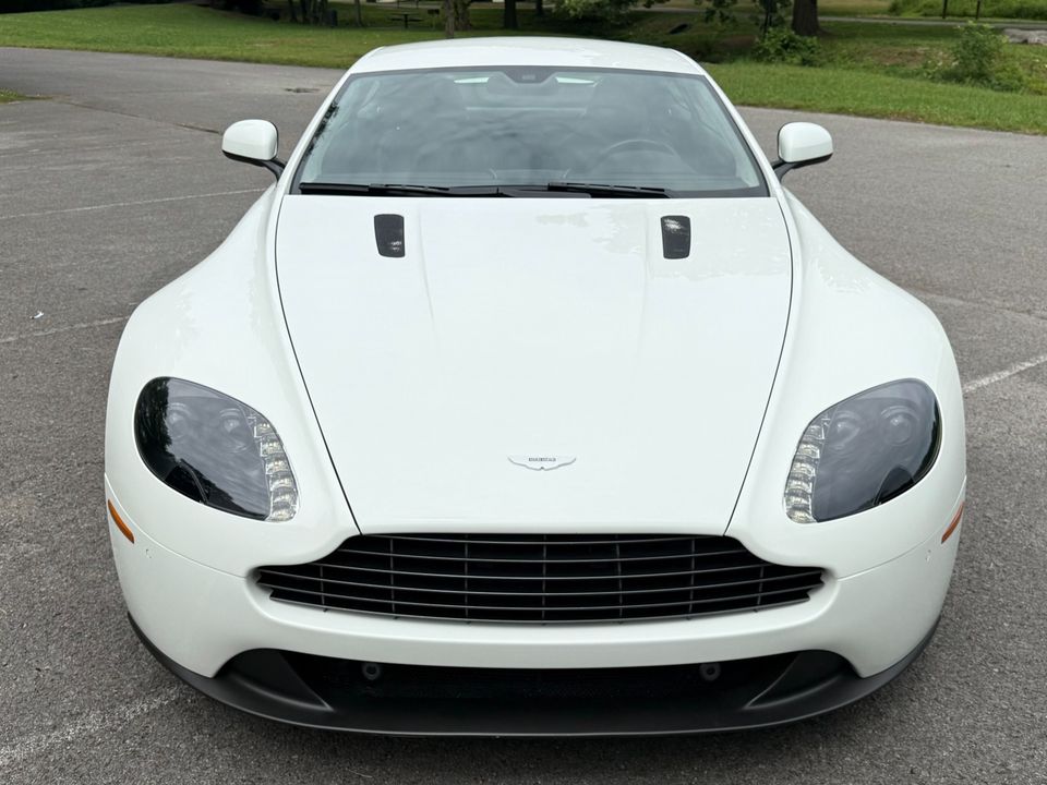 2015 Aston Martin V8 Vantage
