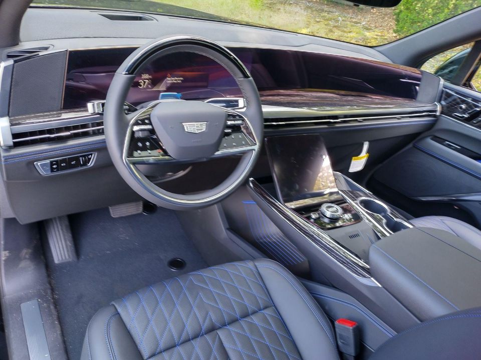 2026 Cadillac Escalade IQL