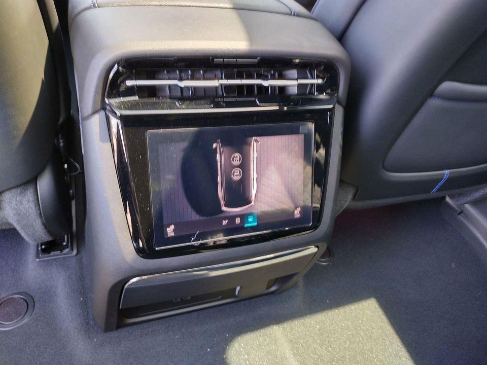 2026 Cadillac Escalade IQL