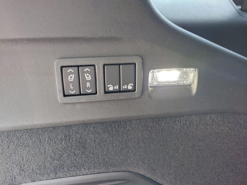 2026 Cadillac Escalade IQL