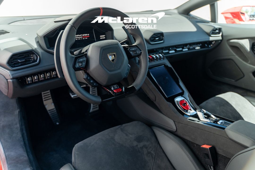 2023 LAMBORGHINI HURACAN