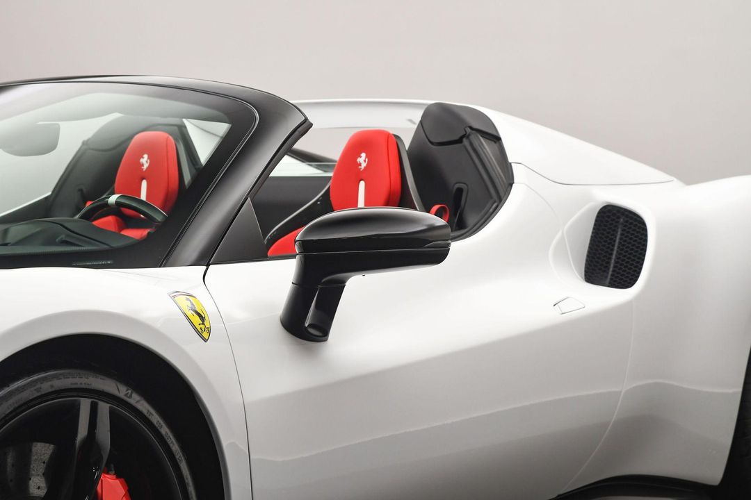 2025 Ferrari 296 GTS