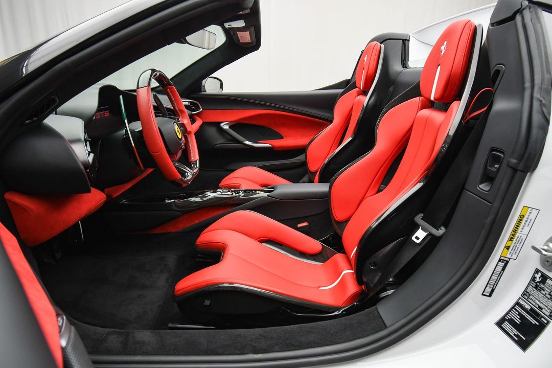 2025 Ferrari 296 GTS