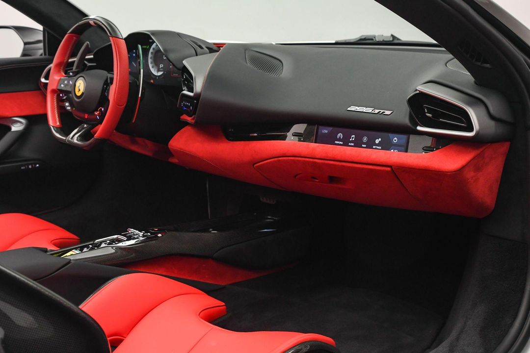 2025 Ferrari 296 GTS