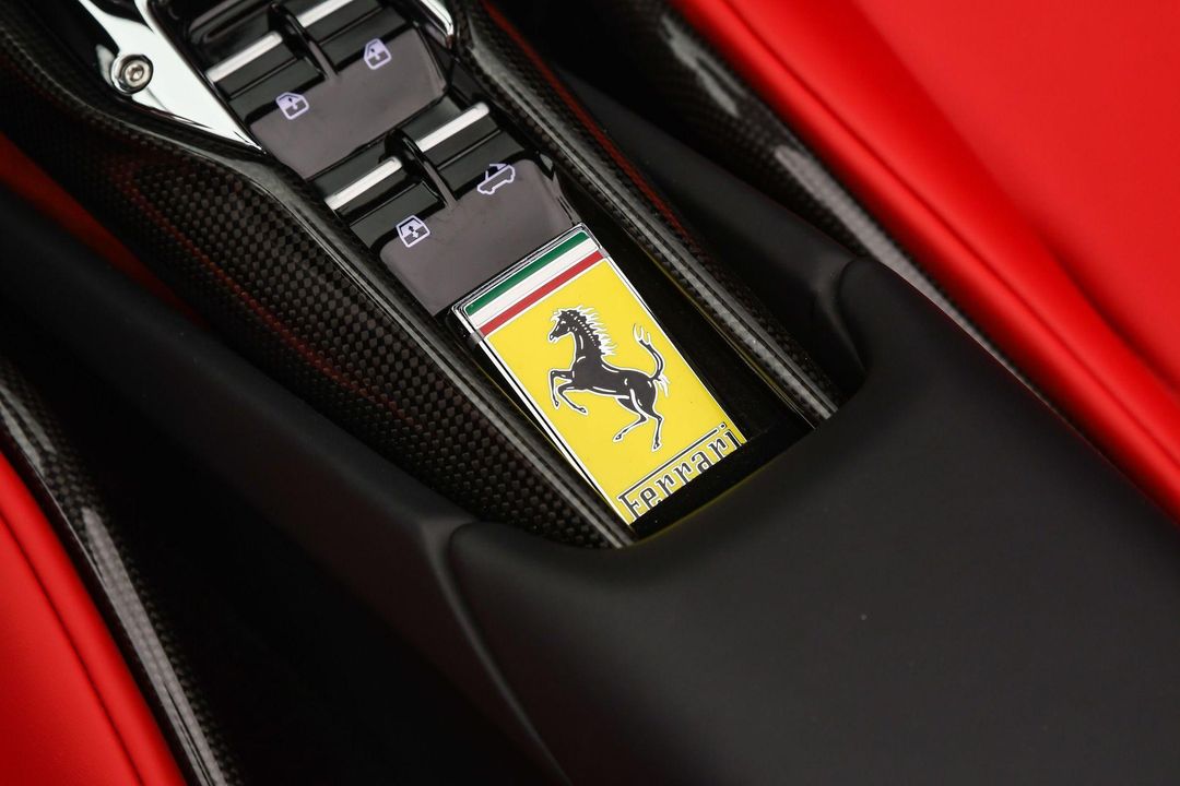 2025 Ferrari 296 GTS