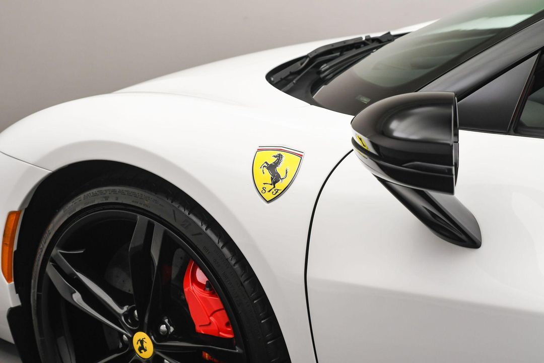 2025 Ferrari 296 GTS