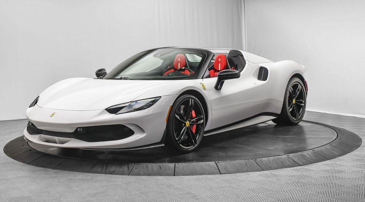 2025 Ferrari 296 GTS