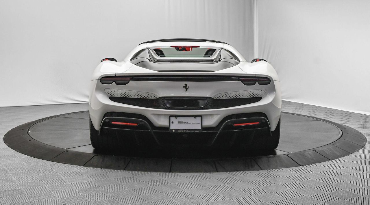 2025 Ferrari 296 GTS