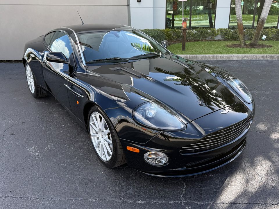 2006 Aston Martin V12 Vanquish