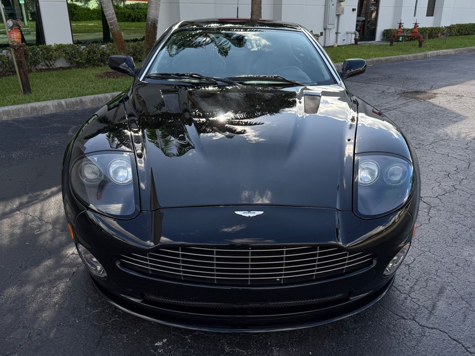 2006 Aston Martin V12 Vanquish
