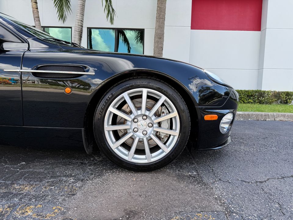 2006 Aston Martin V12 Vanquish