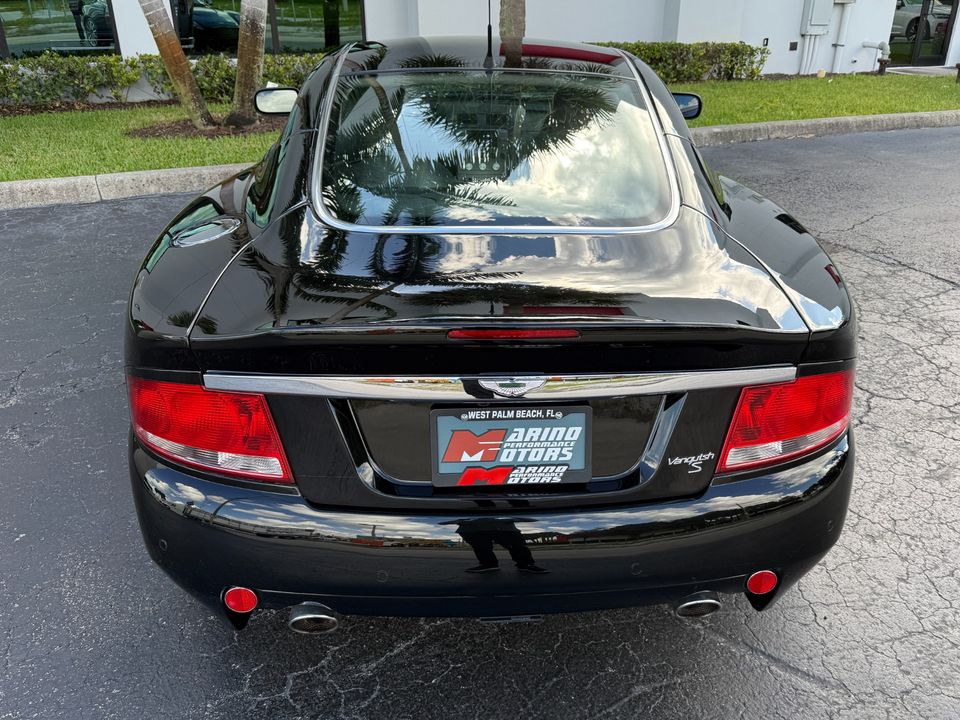 2006 Aston Martin V12 Vanquish
