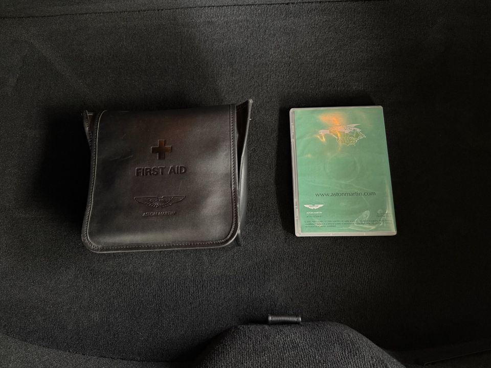 2006 Aston Martin V12 Vanquish