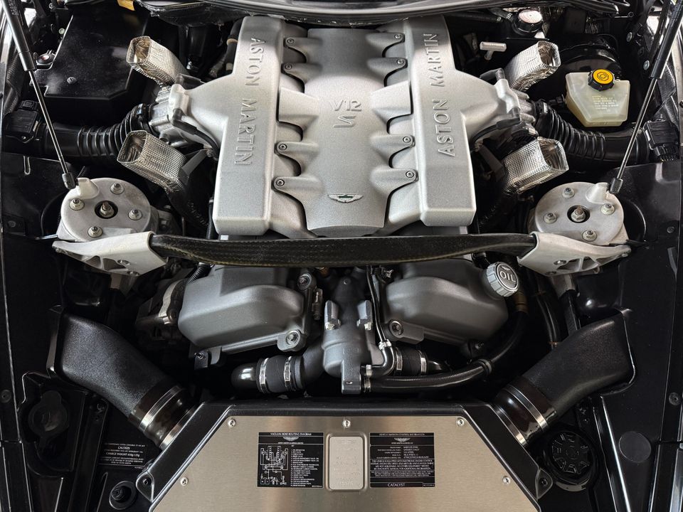 2006 Aston Martin V12 Vanquish