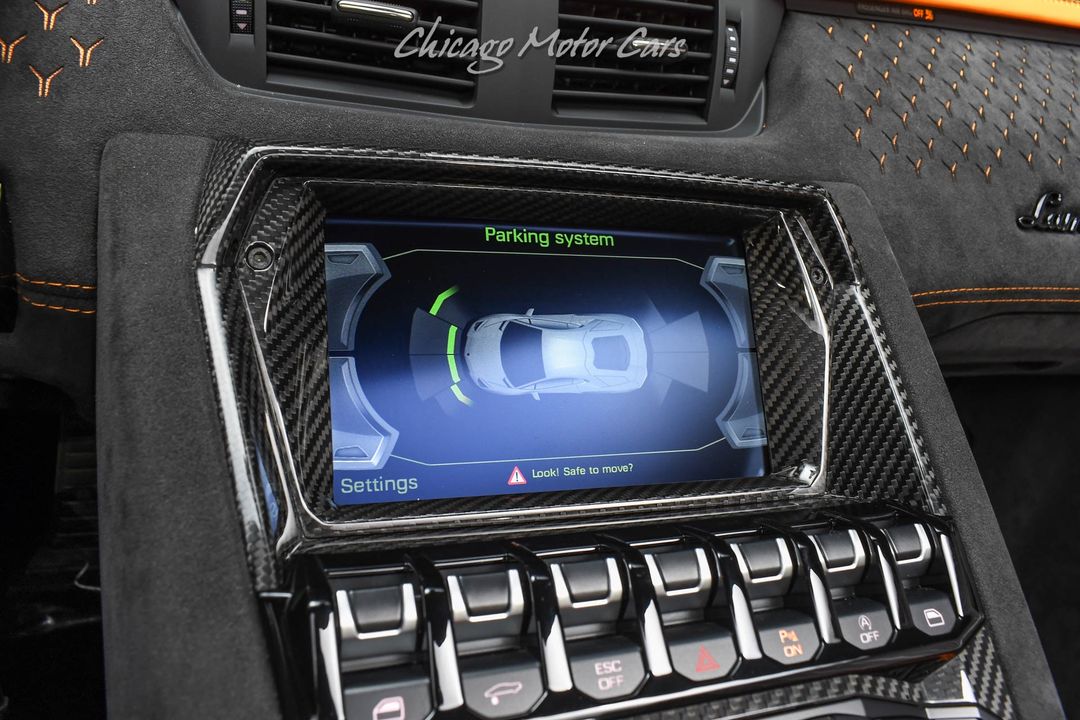 2022 Lamborghini Aventador