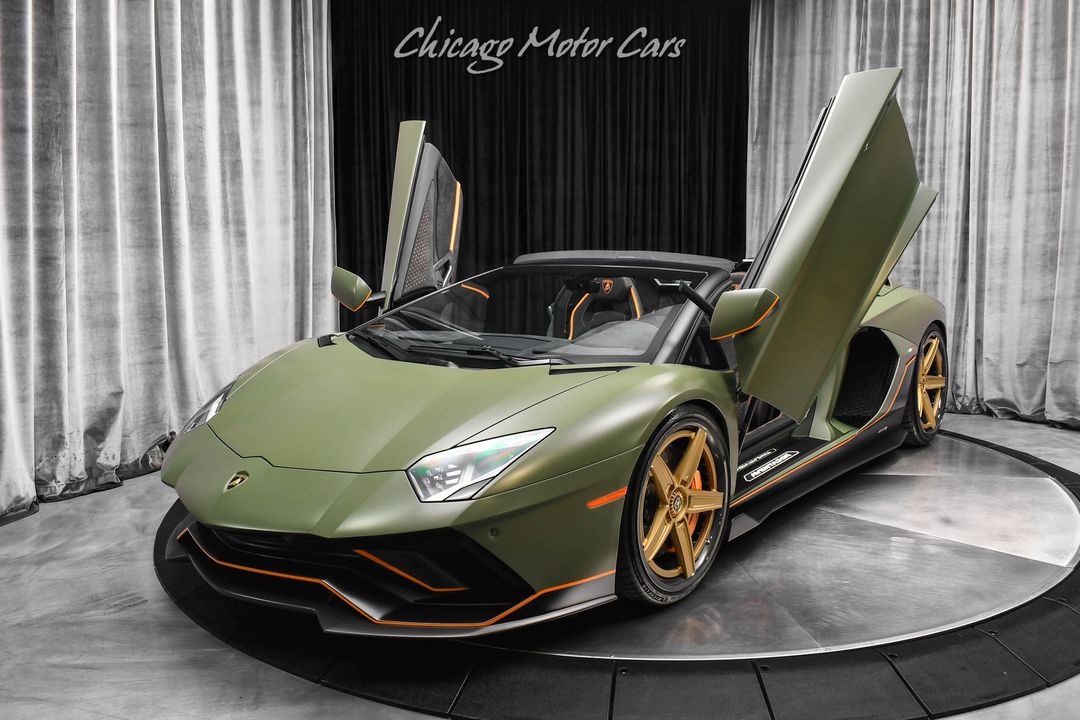 2022 Lamborghini Aventador