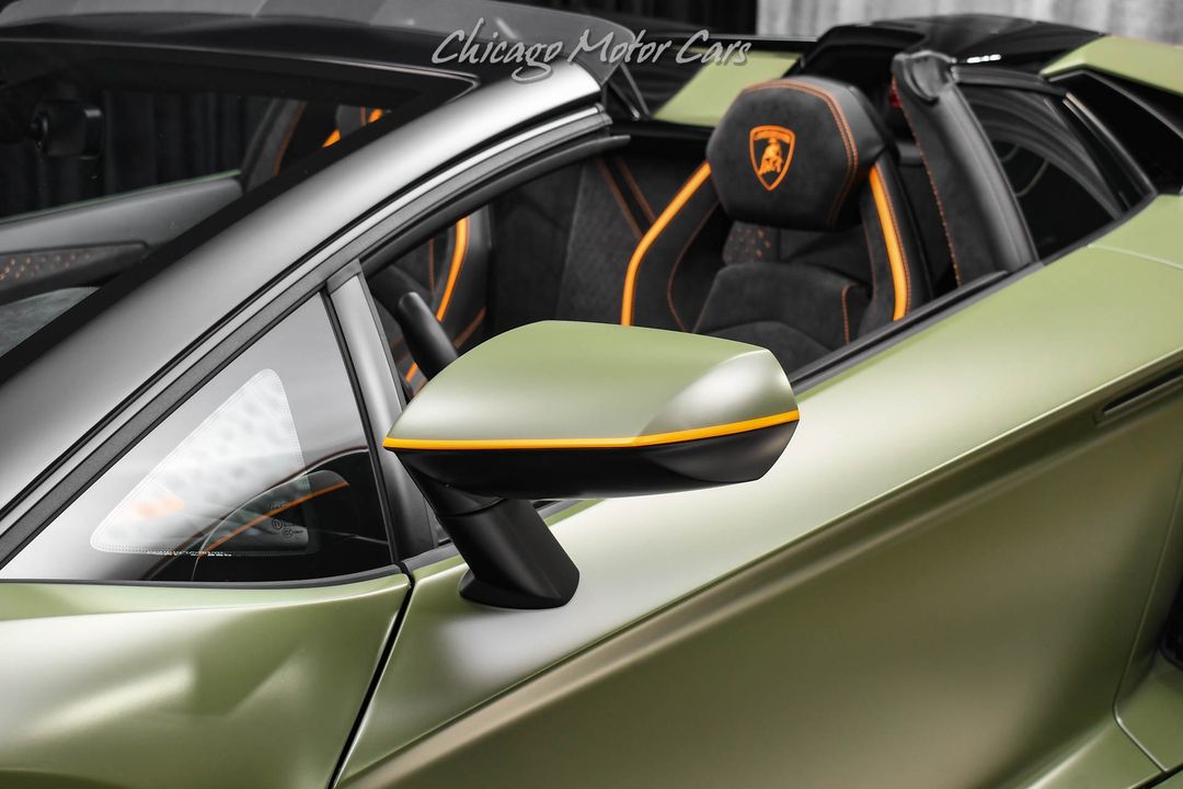 2022 Lamborghini Aventador