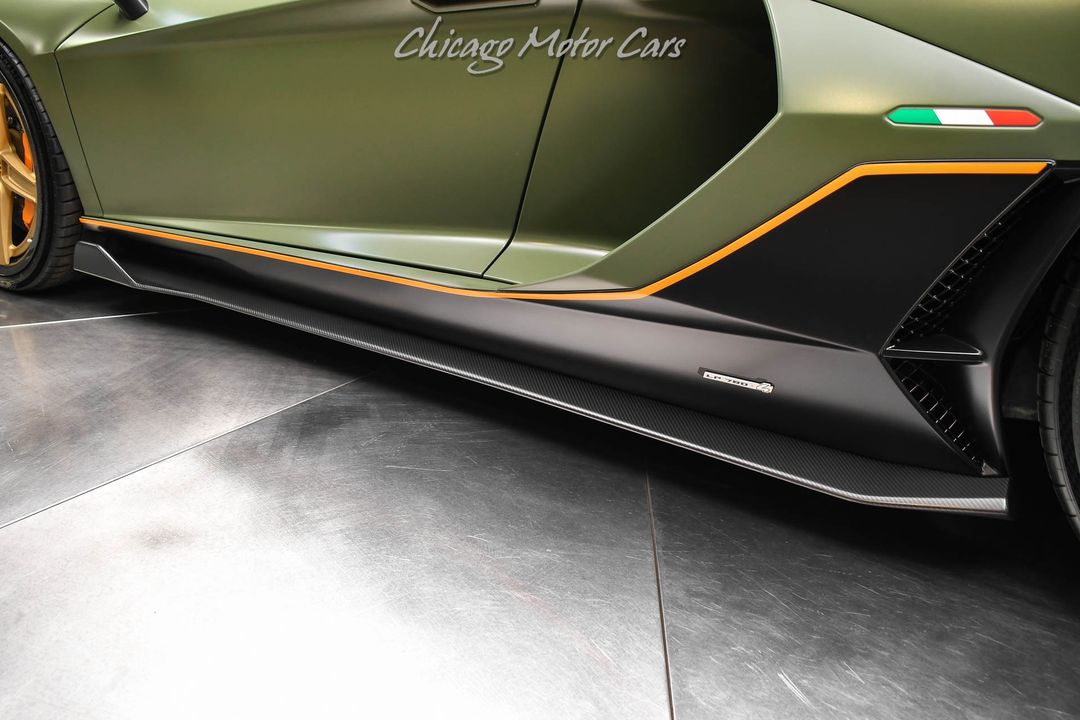 2022 Lamborghini Aventador