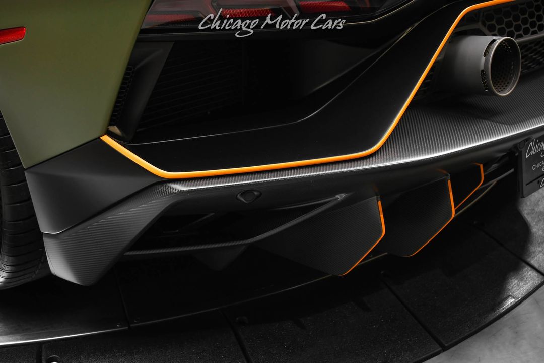 2022 Lamborghini Aventador