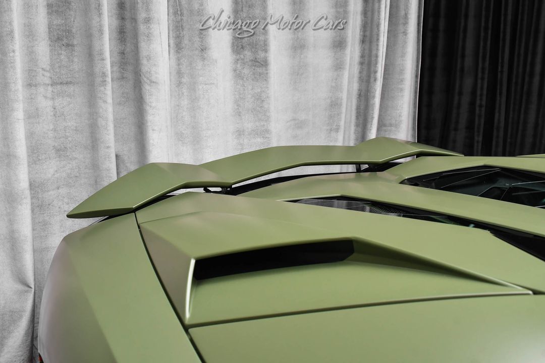 2022 Lamborghini Aventador