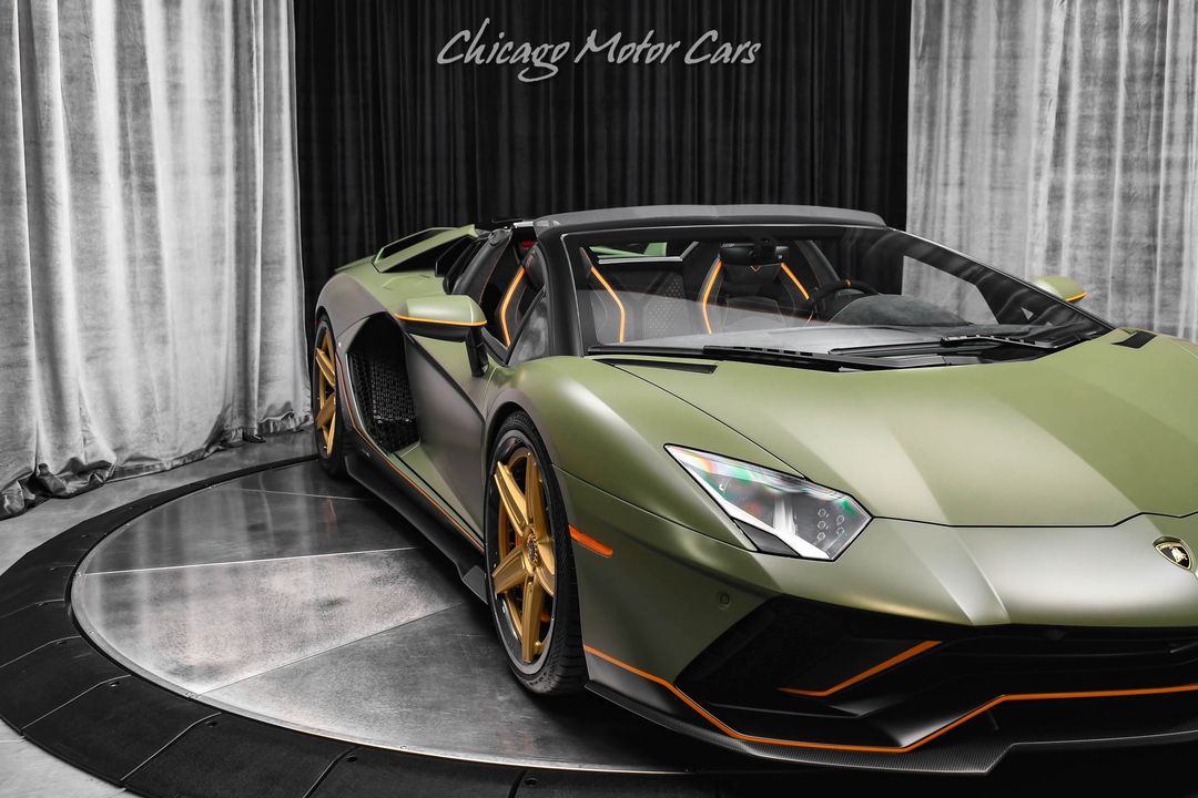 2022 Lamborghini Aventador