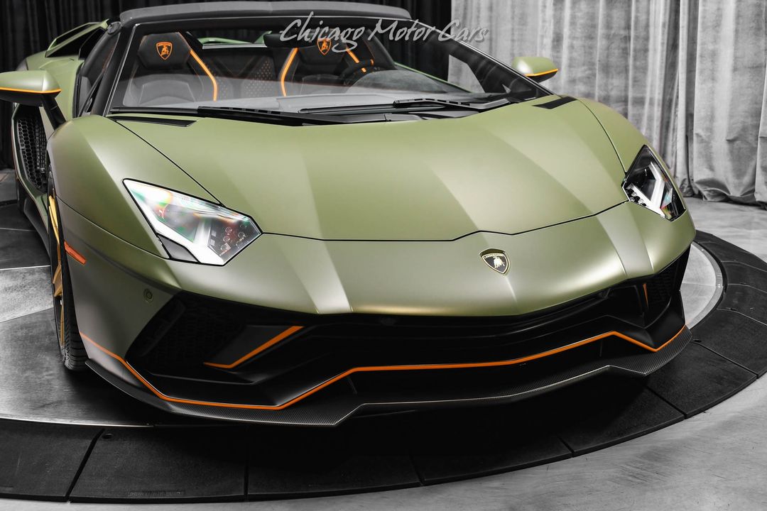 2022 Lamborghini Aventador
