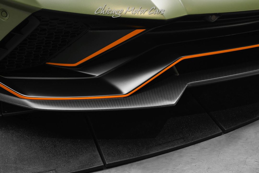 2022 Lamborghini Aventador