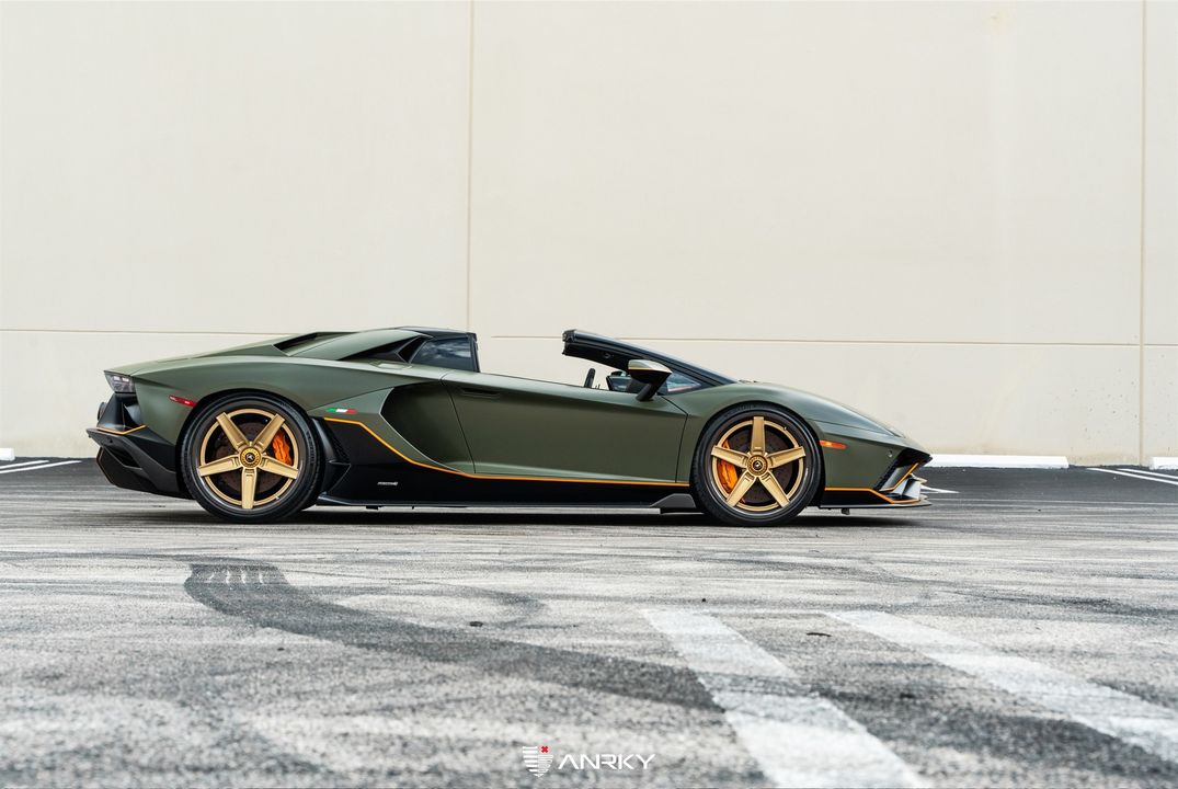 2022 Lamborghini Aventador