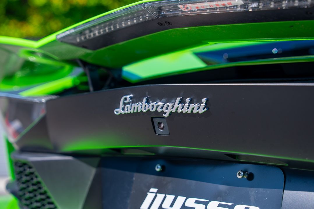 2018 Lamborghini Aventador