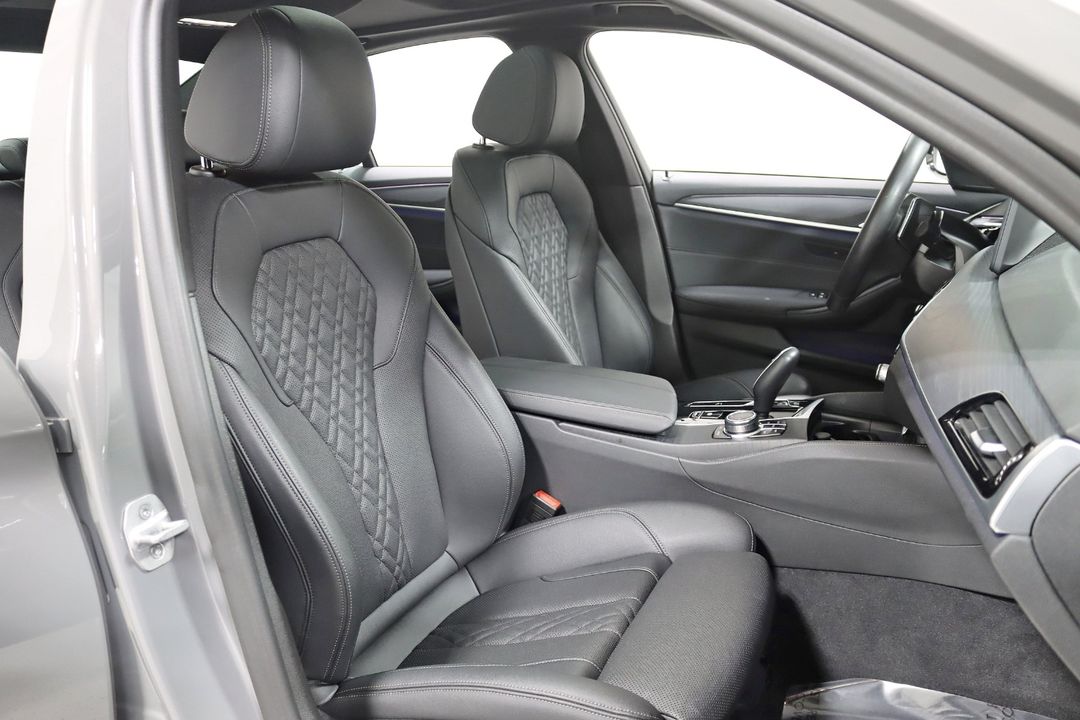 2022 BMW 5 Series