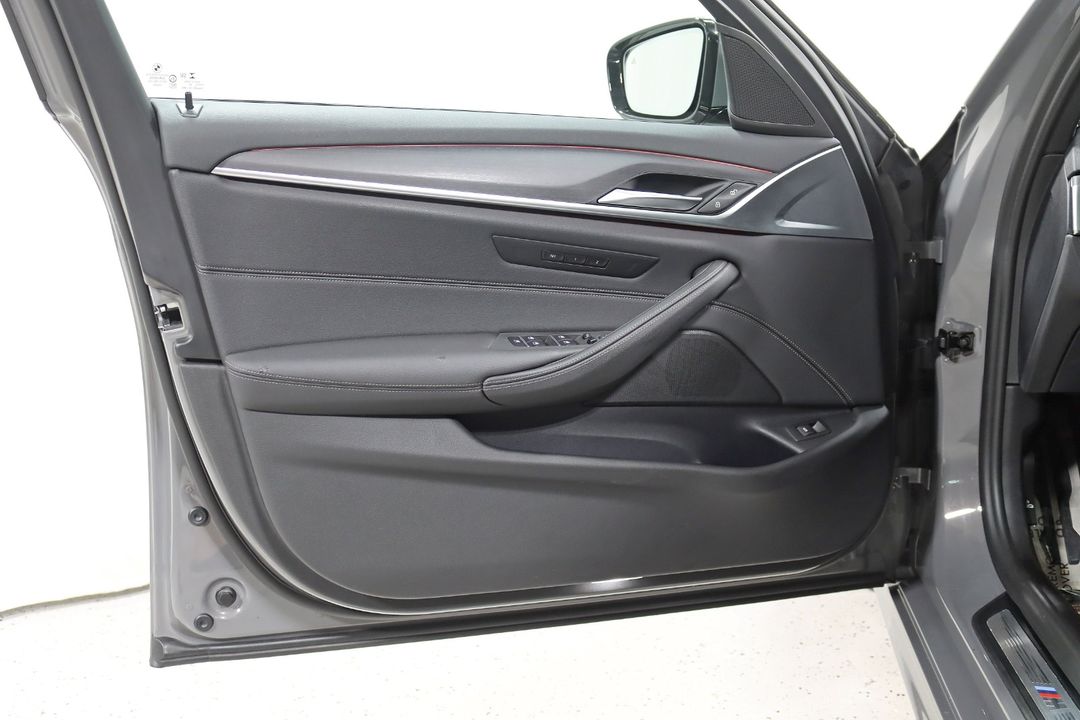 2022 BMW 5 Series