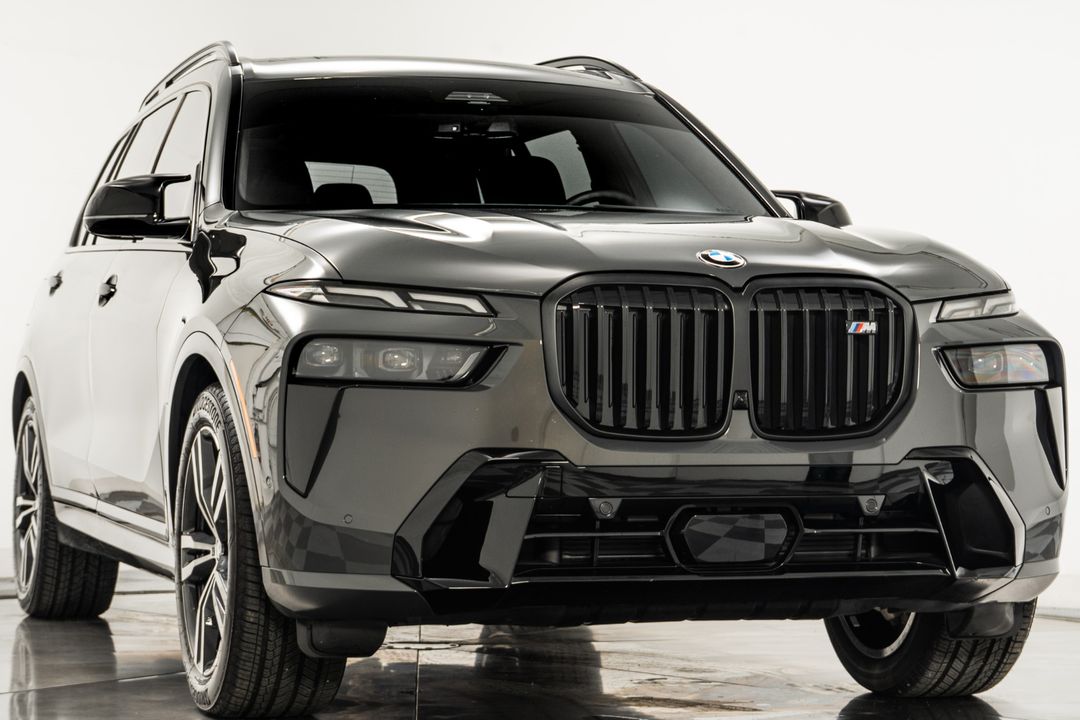 2025 BMW X7