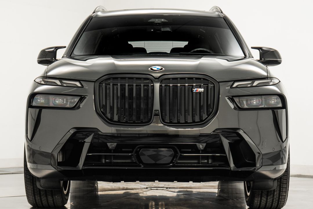 2025 BMW X7