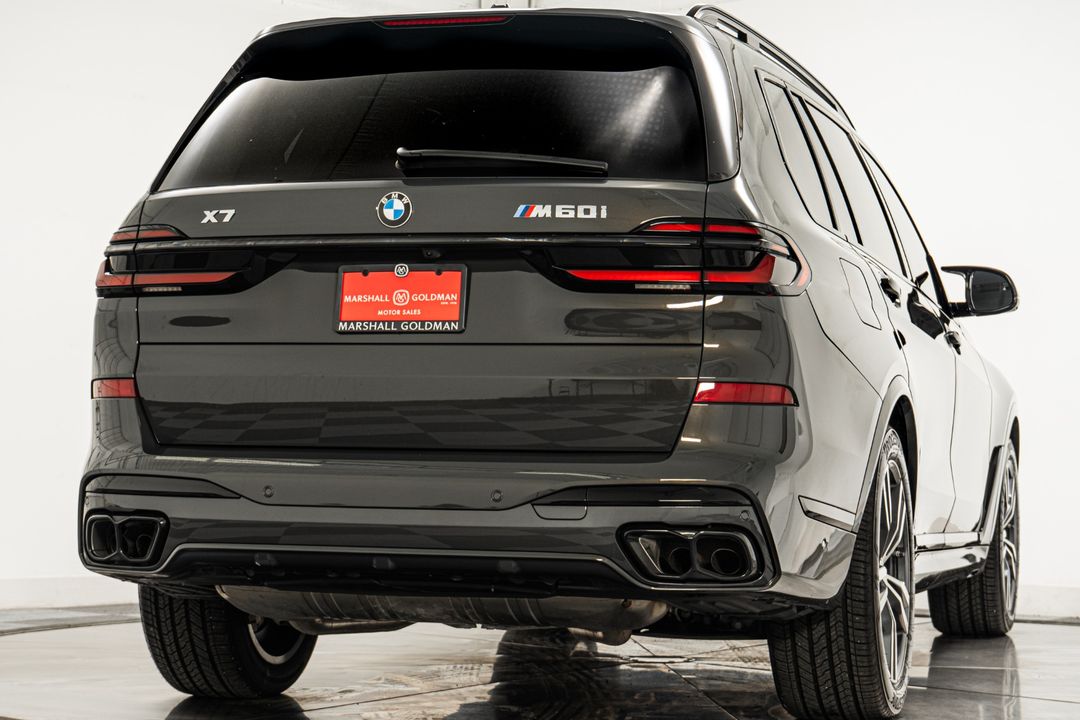 2025 BMW X7