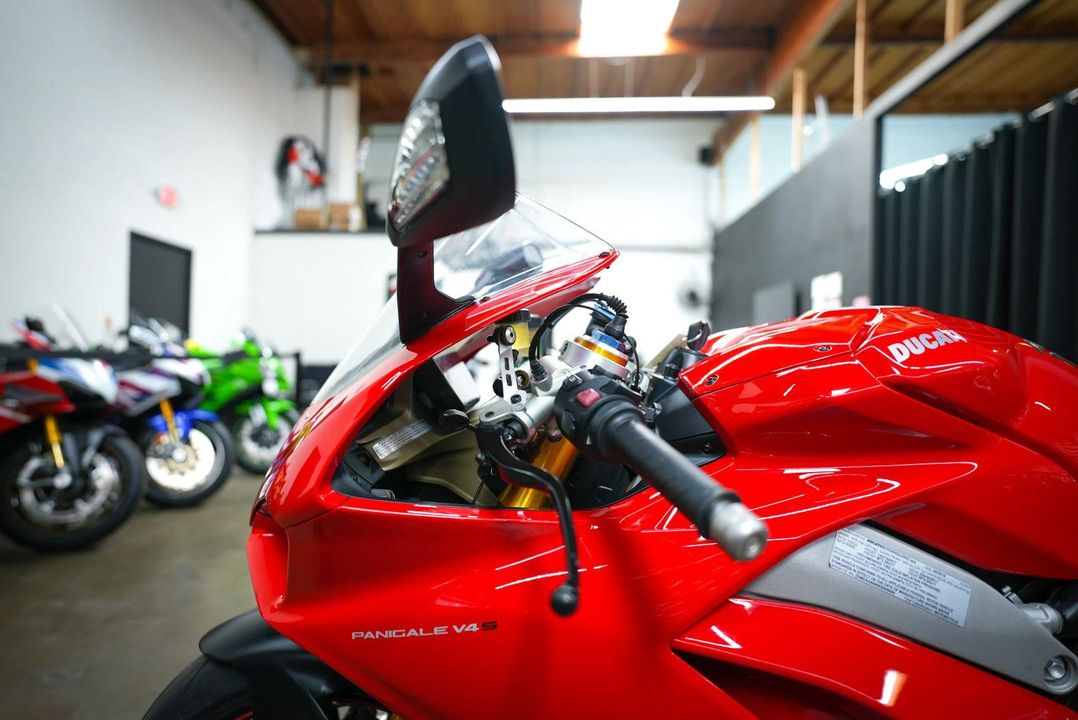 2019 Ducati Panigale V4 S