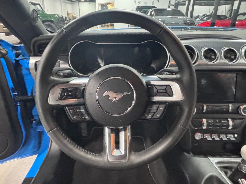 2022 FORD MUSTANG