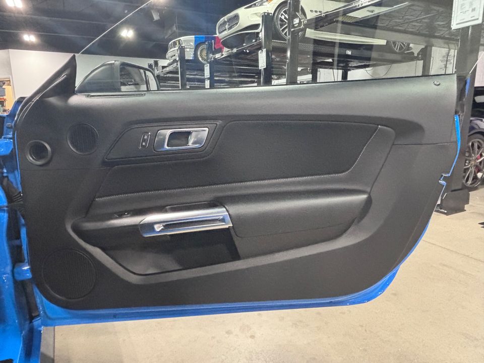 2022 FORD MUSTANG