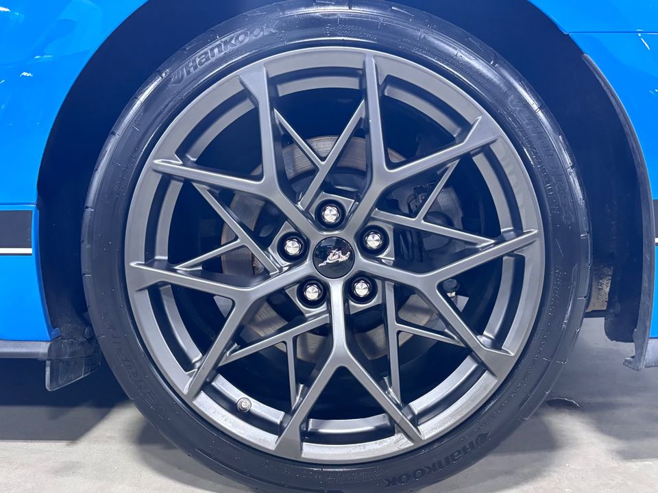 2022 FORD MUSTANG