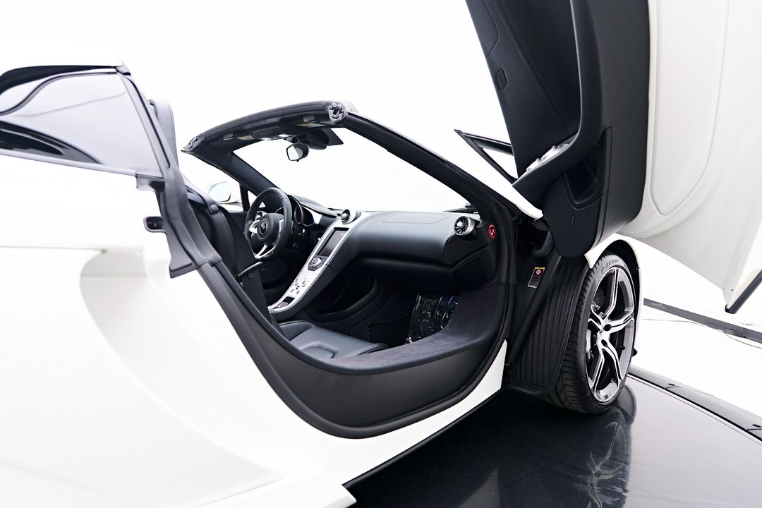 2015 McLaren 650S